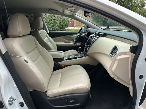 Used 2024 Nissan Murano SV AWD/4WD image 24