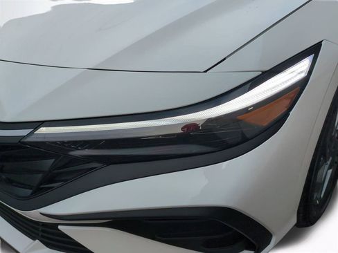 New 2026 Hyundai Elantra Blue image 10