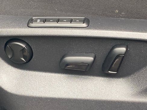 Certified 2024 Volkswagen Atlas SEL image 11