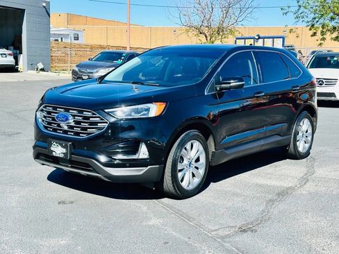 Used 2019 Ford Edge Titanium w/ Equipment Group 301A AWD/4WD image 3