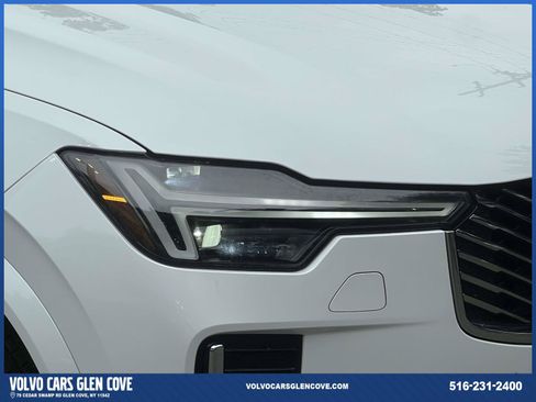 Used 2025 Volvo XC90 T8 Plus AWD/4WD image 8