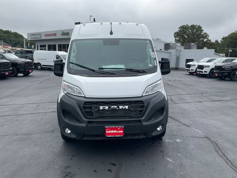 New 2025 RAM ProMaster 2500 w/ Convenience Group image 2