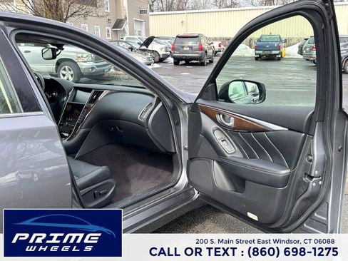 Used 2015 INFINITI Q50 Premium w/ Deluxe Touring Package image 16