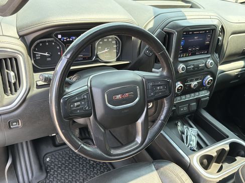 Used 2021 GMC Sierra 1500 AT4 w/ AT4 Premium Package AWD/4WD image 17