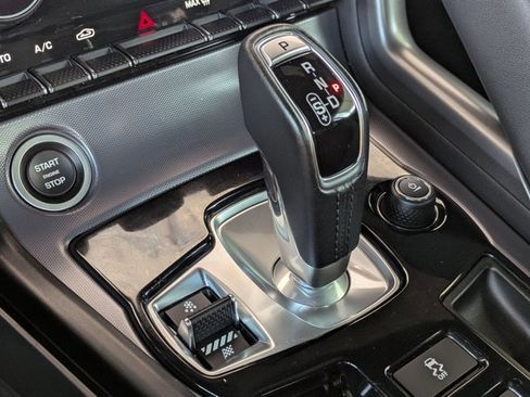 Used 2021 Jaguar F-TYPE Coupe image 12