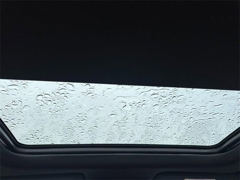 New 2026 Chevrolet Equinox EV RS image 5