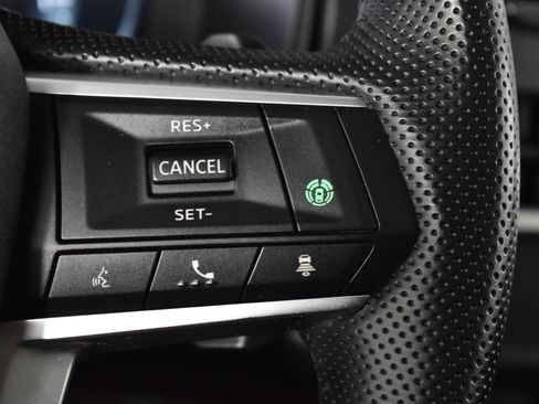 Used 2024 Mitsubishi Outlander SE image 21