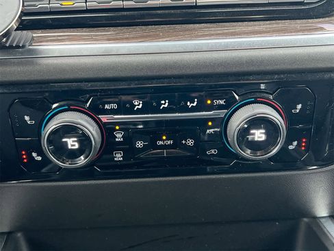 Used 2022 Chevrolet Silverado 1500 LT image 27