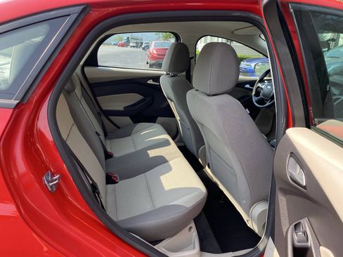 Used 2014 Ford Focus SE FWD image 13