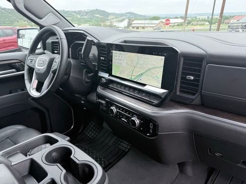 Used 2026 GMC Sierra 1500 SLT image 30