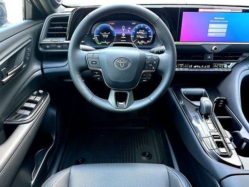 New 2026 Toyota Crown w/ Advanced Technology Package AWD/4WD image 17