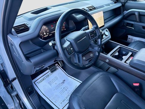 Used 2023 Land Rover Defender 110 X image 25
