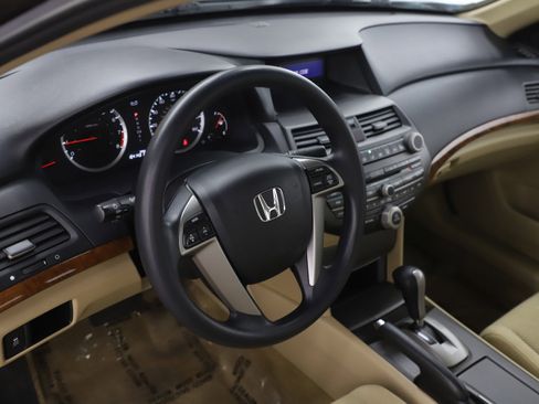 Used 2011 Honda Accord EX image 19