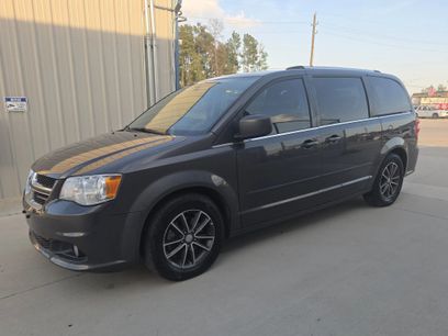 Used 2017 Dodge Grand Caravan SXT