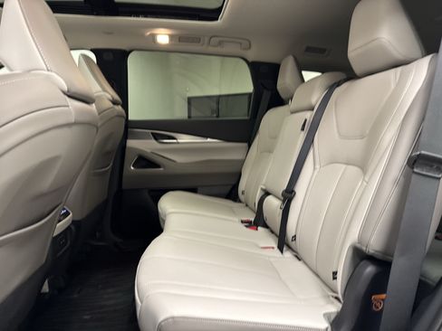 Certified 2027 INFINITI QX60 Luxe w/ Cargo Package FWD image 15