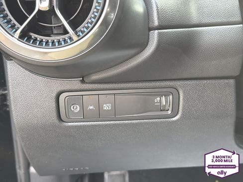 Used 2025 Chevrolet Equinox EV LT FWD image 15