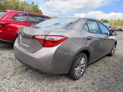 Used 2015 Toyota Corolla LE FWD image 13