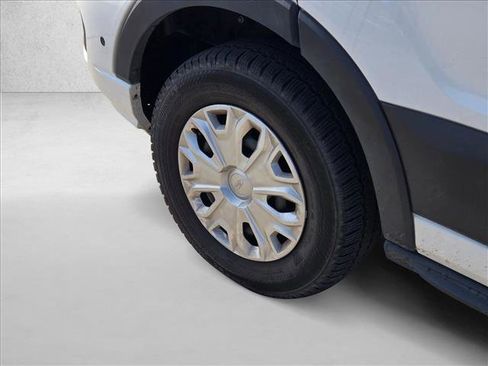 Used 2024 Ford Transit 350 XLT image 19