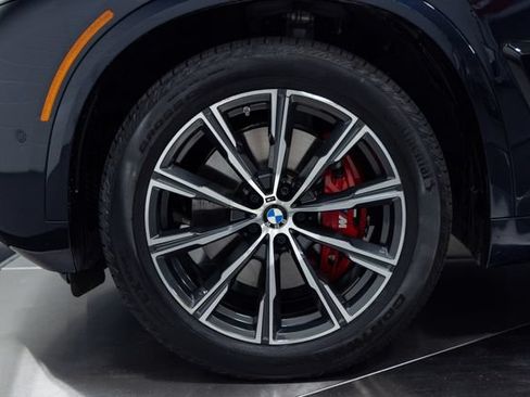 Used 2024 BMW X5 xDrive40i w/ M Sport Package AWD/4WD image 27