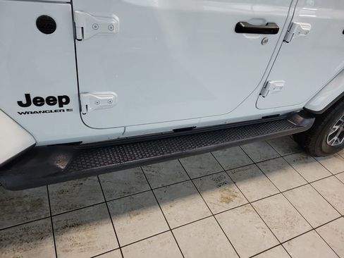 New 2025 Jeep Wrangler Sahara w/ Safety Group image 34