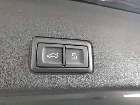 New 2026 Audi Q3 quattro 2.0T AWD/4WD image 10