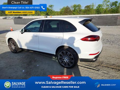 Used 2017 Porsche Cayenne image 3