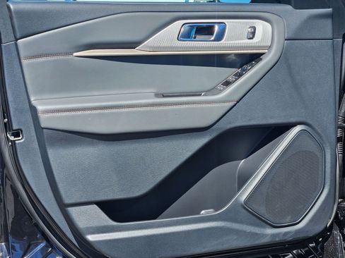 New 2026 Ford Explorer Active w/ Active Comfort Package RWD image 11