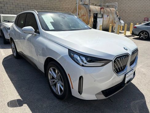 Certified 2025 BMW X3 xDrive30i w/ Convenience Package AWD/4WD image 4
