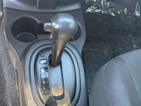 Used 2018 Nissan Versa S Plus FWD image 27