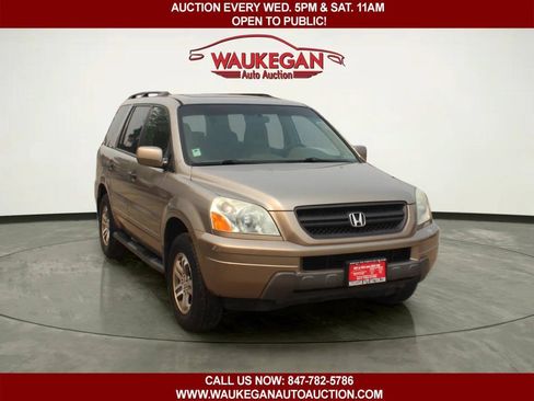 Used 2004 Honda Pilot EX image 2