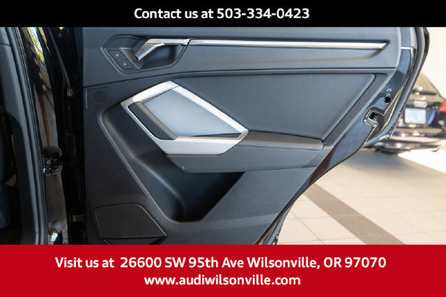 Used 2025 Audi Q3 2.0T Premium Plus w/ Premium Plus Package AWD/4WD image 31