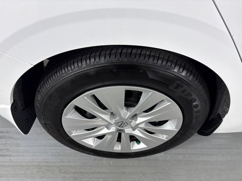 Certified 2025 Nissan Sentra S FWD image 10