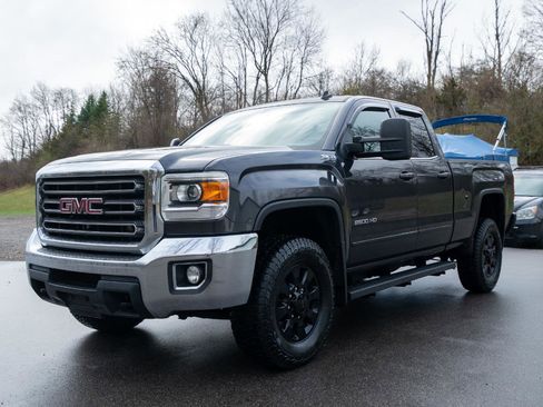 Used 2015 GMC Sierra 2500 SLE w/ SLE Preferred Package AWD/4WD image 7