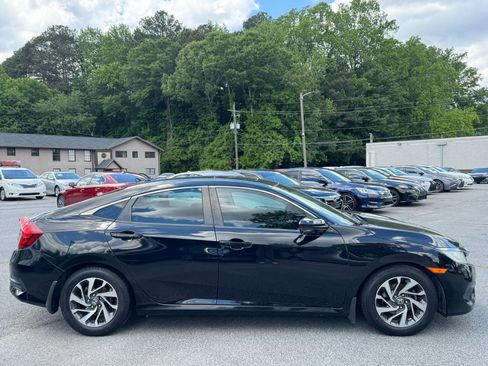 Used 2017 Honda Civic EX image 8
