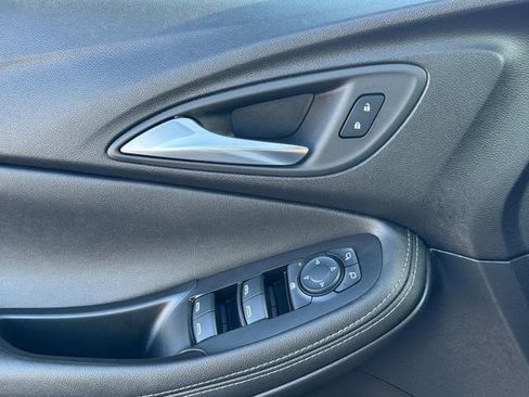 Used 2024 Buick Encore GX Sport Touring image 21