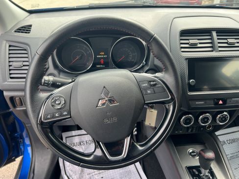 Used 2019 Mitsubishi Outlander Sport ES AWD/4WD image 13