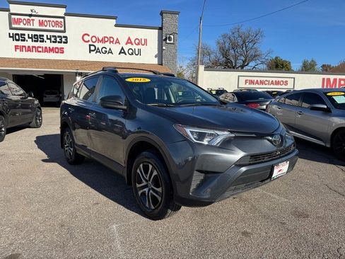 Used 2018 Toyota RAV4 LE w/ All Weather Liner Package FWD image 3