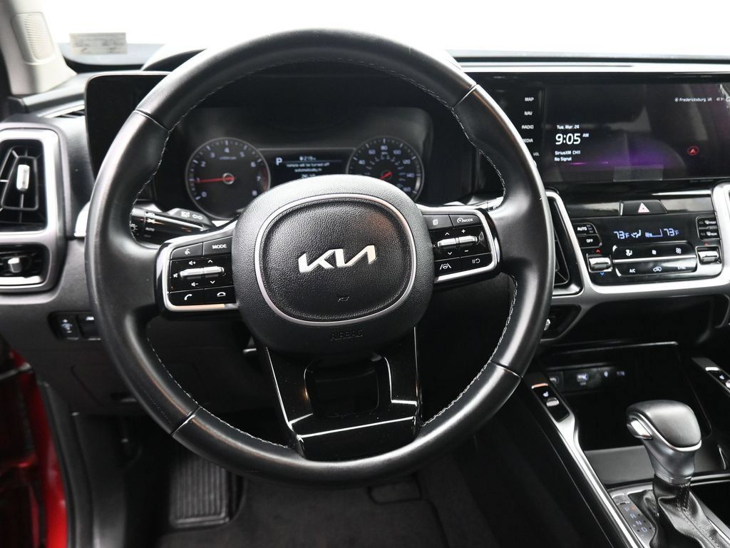 Used 2023 Kia Sorento S FWD image 14