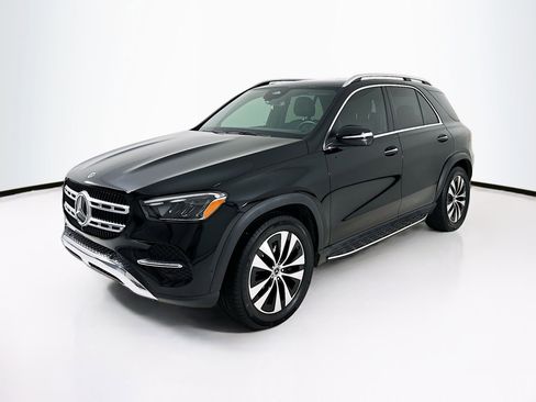 Used 2025 Mercedes-Benz GLE 350 4MATIC image 3