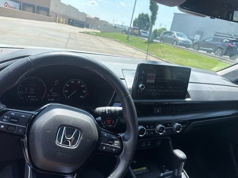 Certified 2023 Honda CR-V EX-L image 3