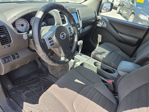 Used 2013 Nissan Frontier Desert Runner RWD image 16