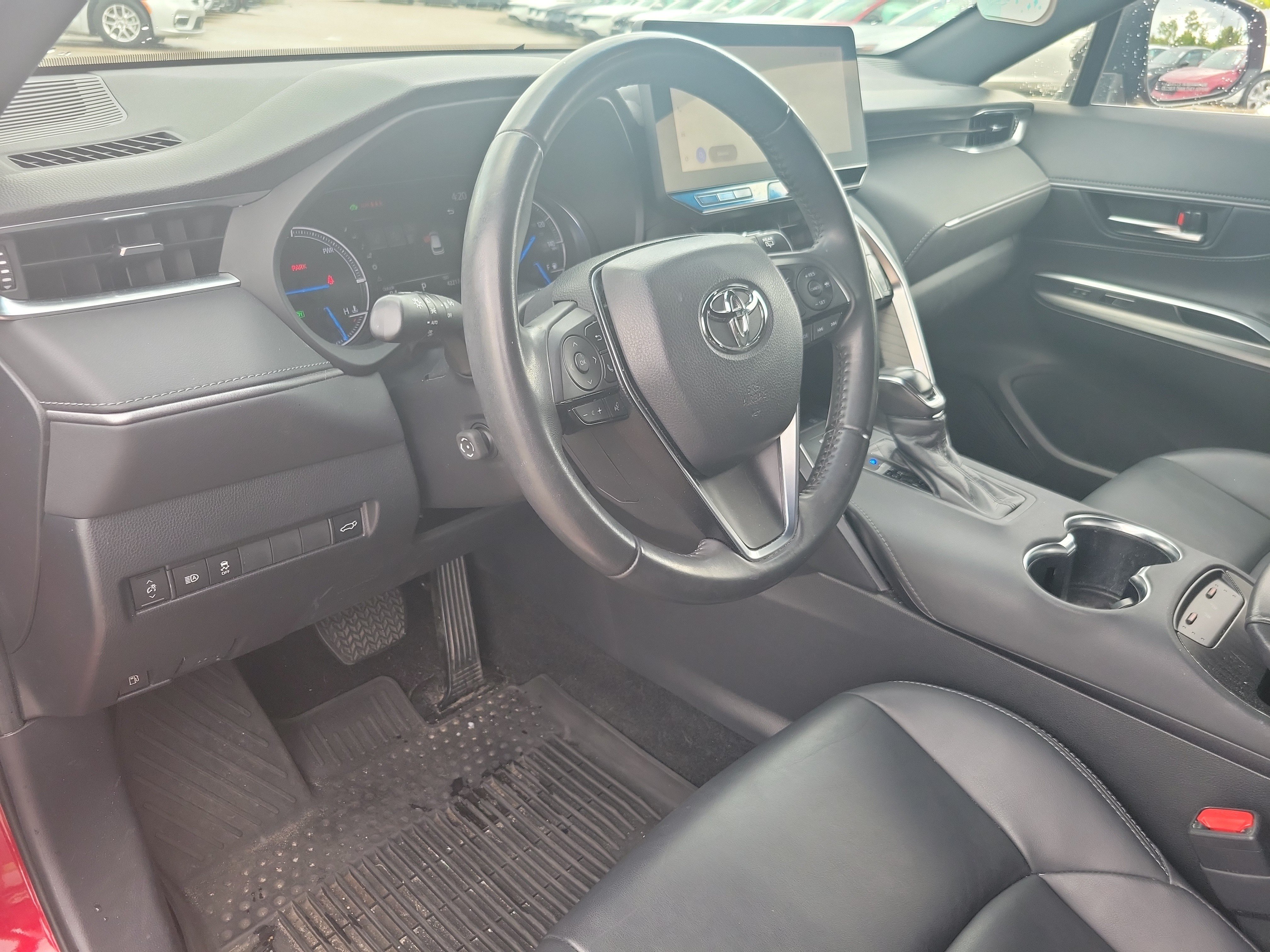 Used 2023 Toyota Venza Nightshade AWD/4WD image 33