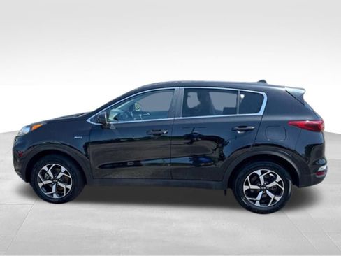 Used 2021 Kia Sportage LX AWD/4WD image 2