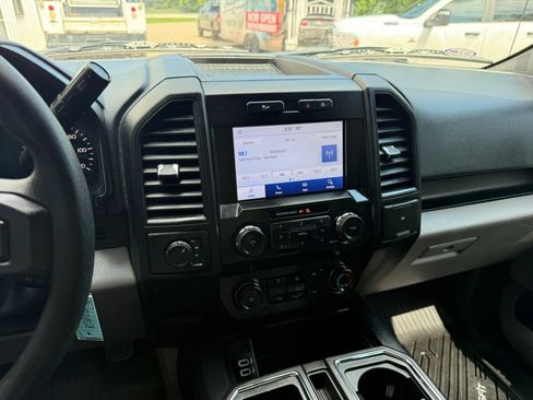 Used 2019 Ford F150 XL w/ Equipment Group 101A Mid AWD/4WD image 18