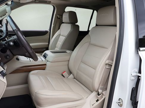 Used 2019 GMC Yukon Denali w/ Denali Ultimate Package RWD image 11