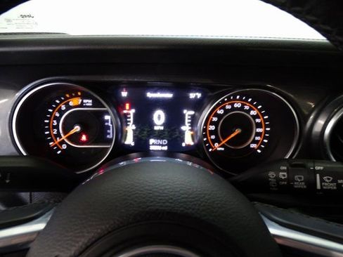 Certified 2021 Jeep Wrangler Unlimited Sahara image 15