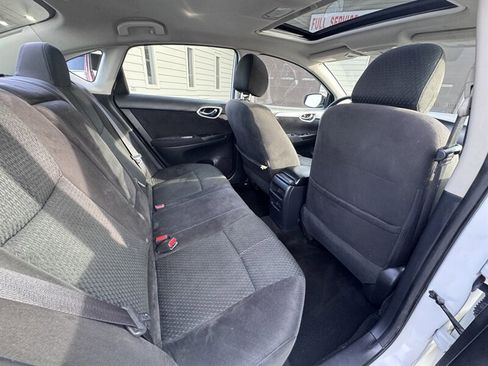 Used 2014 Nissan Sentra SR w/ Premium Package image 13