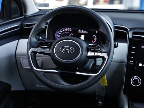Used 2023 Hyundai Tucson SE image 26