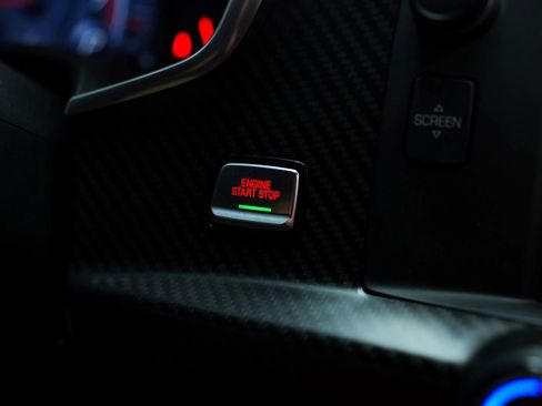 Used 2016 Chevrolet Corvette Z06 w/ Z07 Performance Package RWD image 33