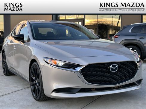 Certified 2025 MAZDA MAZDA3 s image 1